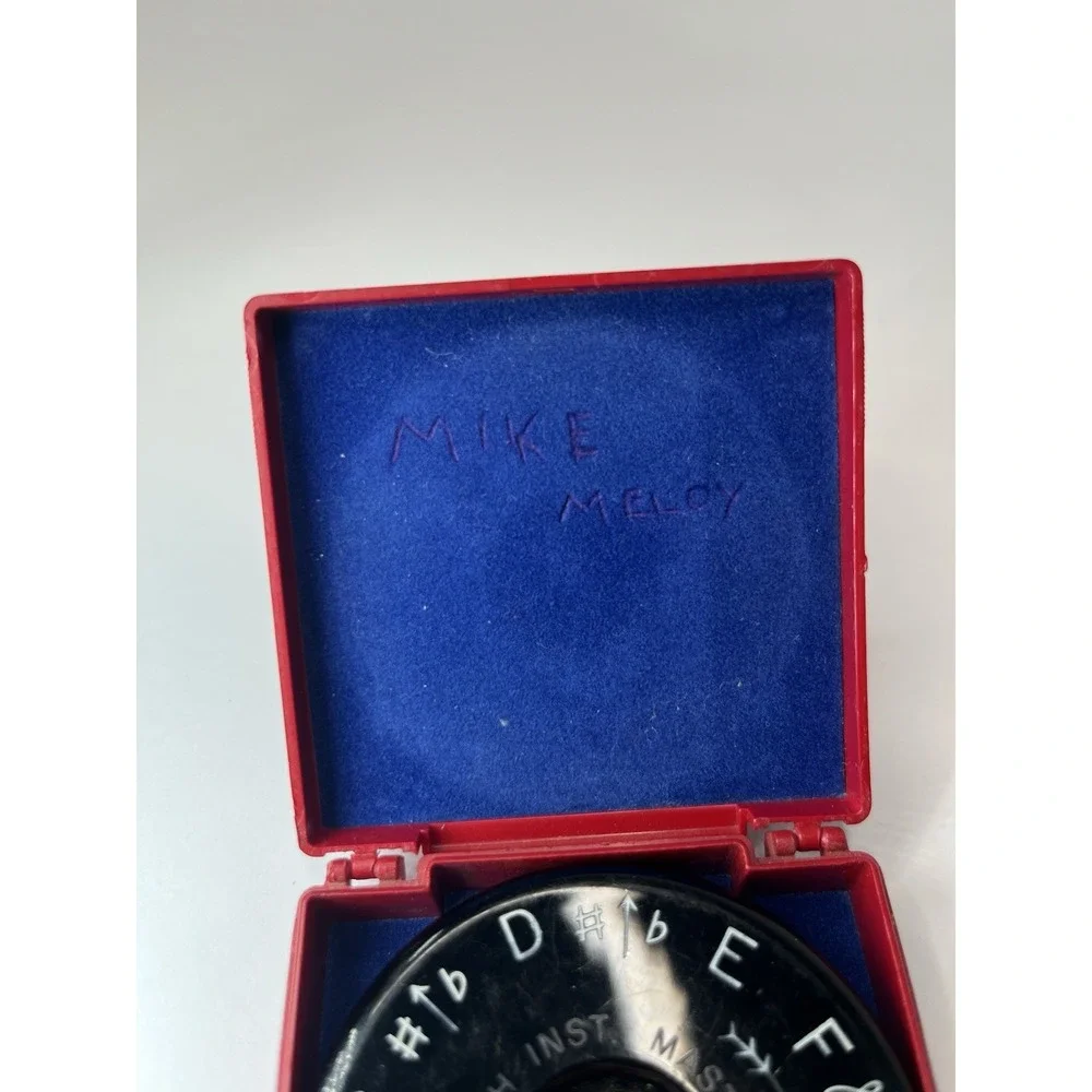 Chromatic Pitch Pipe Instrument The Master Key WM Kratt Co A-440 13 Keys Vintage